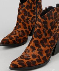 Bota-Feminina-Country-Estampada-Animal-Print-em-Suede-Caramelo-9526690-Caramelo_2 Bota-Feminina-Country-Estampada-Animal-Print-em-Suede-Caramelo-9526690-Caramelo_2