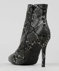 Bota-Feminina-Bico-Fino-Croco-Estampado-Animal-Print-Preta-9526823-Preto_3 Bota-Feminina-Bico-Fino-Croco-Estampado-Animal-Print-Preta-9526823-Preto_3
