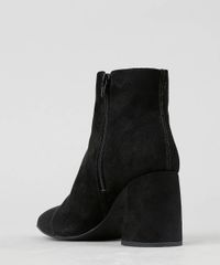 Bota-Feminina-Bico-Redondo-em-Suede-Preto-9526829-Preto_3
