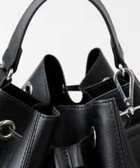 Bolsa-Saco-Feminina-Grande-com-Alca-Transversal-Removivel-Preta-9387701-Preto_4