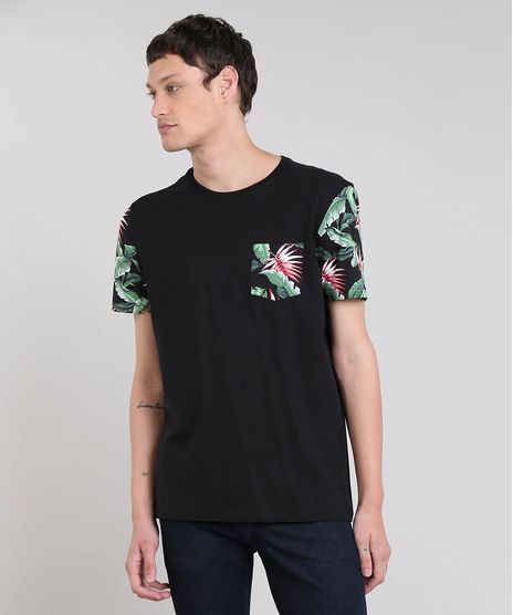 Camiseta-Masculina-com-Bolso-e-Mangas-Curtas-Estampados-Gola-Careca-Preta-9473080-Preto_1