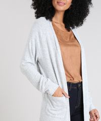 Capa-Feminina-Longa-em-Trico-com-Bolsos-Cinza-Mescla-Claro-9343627-Cinza_Mescla_Claro_4