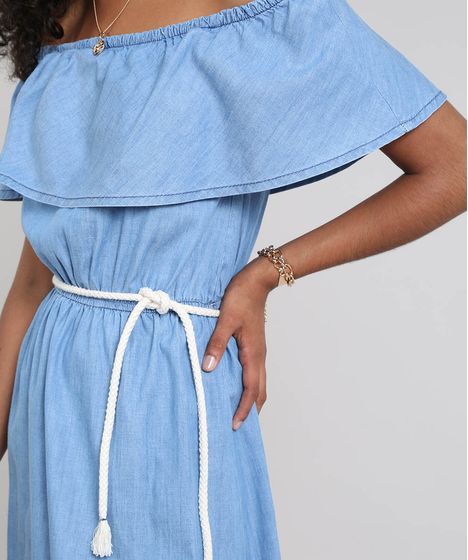 vestido jeans com babado no ombro