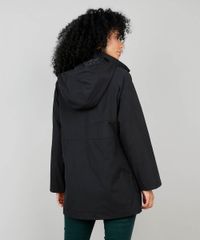 Parka-Feminina-com-Capuz-e-Bolsos-Preta-9428188-Preto_2