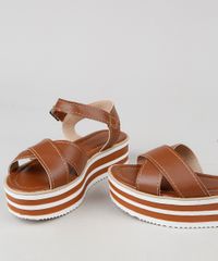 Sandalia-Feminina-Flatform-Tiras-Cruzadas-Marrom-9535276-Marrom_5