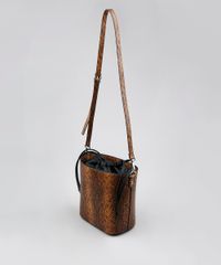 Bolsa-Feminina-Bucket-Media-Croco-Estampada-Animal-Print-Marrom-9483485-Marrom_3