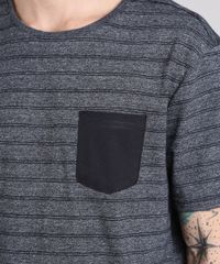 Camiseta-Masculina-Basica-Listrada-com-Bolso-Manga-Curta-Gola-Careca-Cinza-Mescla-Escuro-9555301-Cinza_Mescla_Escuro_4