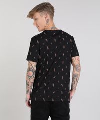 Camiseta-Masculina-Estampada-de-Penas-com-Bolso-Manga-Curta-Gola-Careca-Preta-9548221-Preto_2