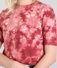 Blusa-Feminina-Cropped-Estampada-Tie-Dye-em-Moletom-Manga-Curta-Decote-Redondo-Vermelha-9554131-Vermelho_4