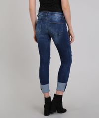 Calca-Jeans-Feminina-Cropped-Barra-Virada-com-Puidos-e-Bandana-Azul-Escuro-9589277-Azul_Escuro_2
