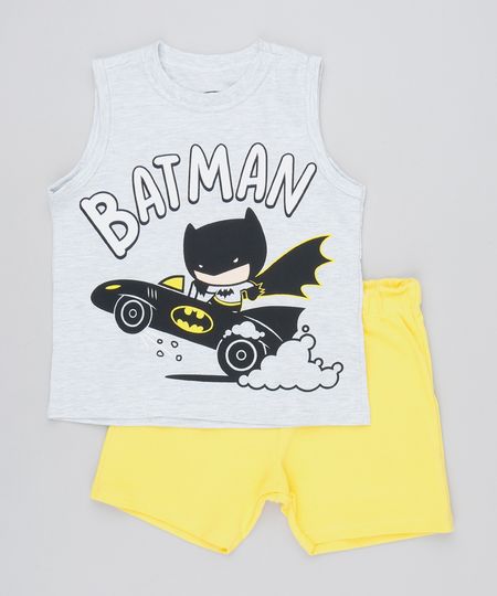 Conjunto Infantil de Regata Batman Cinza Mescla + Bermuda em Moletom Amarelo Menor preço em Conjunto Infantil de Regata Batman Cinza Mescla + Bermuda em Moletom Amarelo