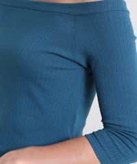 Blusa-Feminina-Cropped-Canelada-Mangas-3-4-Decote-Ombro-a-Ombro-Azul-Petroleo-9513527-Azul_Petroleo_4