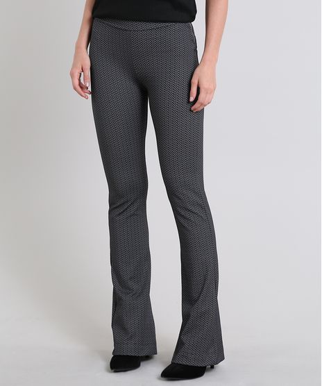 Calca-Feminina-Flare-Texturizada-Estampada-Chevron-Preta-9578227-Preto_1
